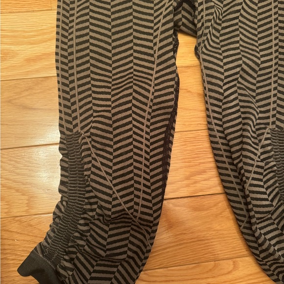 Lululemon capri leggings - Picture 3 of 6